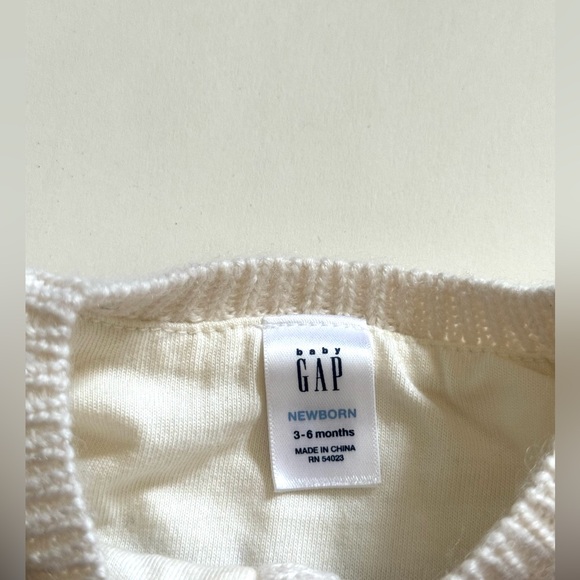 Baby GAP Cream Winter Knit Sweater - Picture 6 of 11